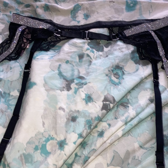 NWT Victoria secret garter🖤 - Picture 8 of 9
